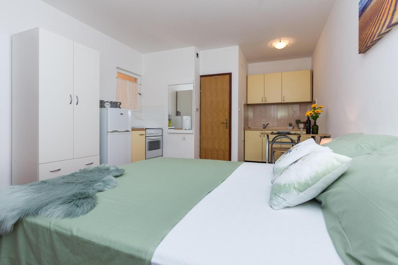Apartments Marko Sukošan Εξωτερικό φωτογραφία